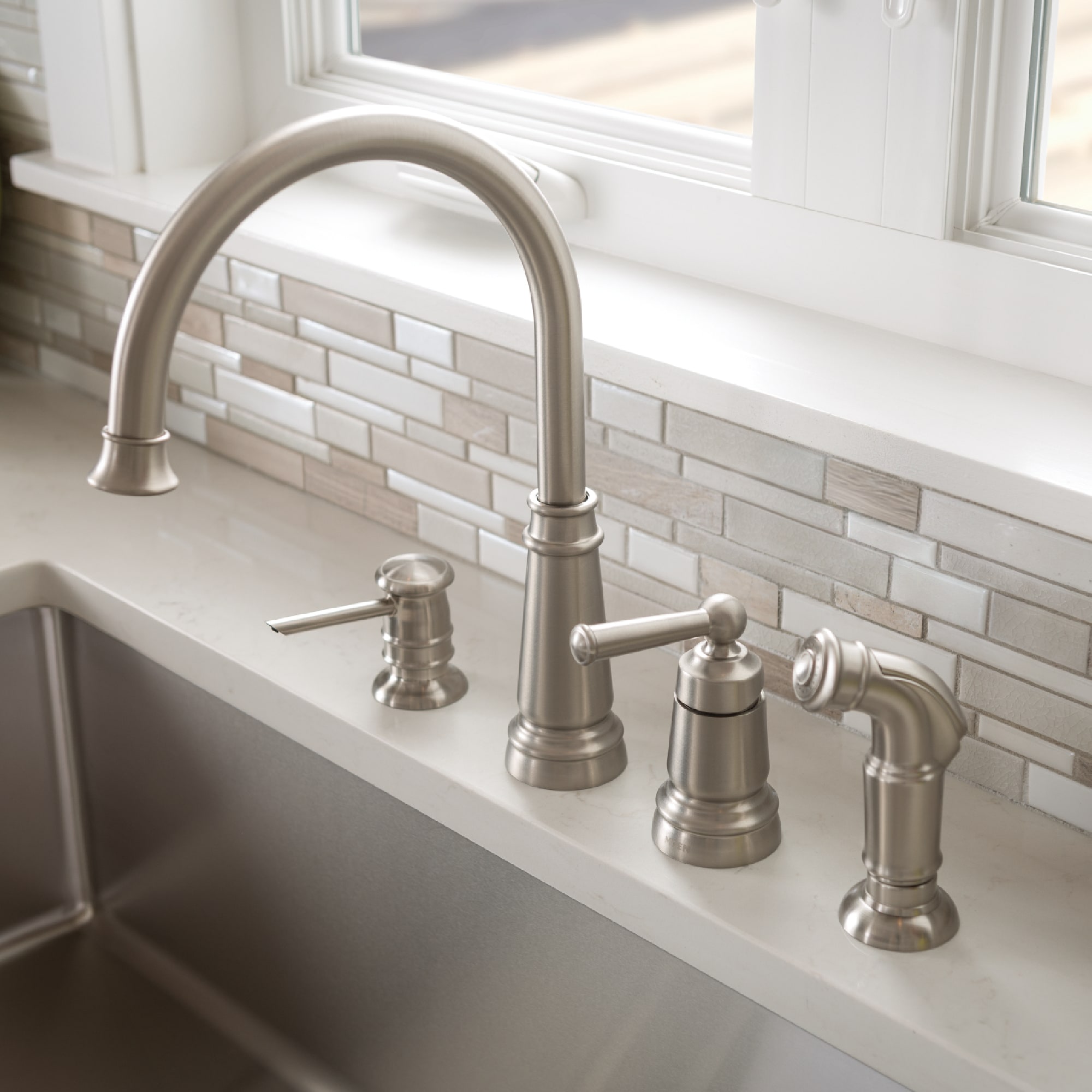 Moen Edison Spot Resist Stainless Single Handle Deck-mount Kitchen Faucet (Soap Dispenser Included) ( Side Sprayer Included )