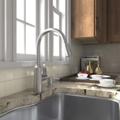 Moen Edwyn Spot Resist Stainless Single Handle Deck-mount Pull-down Kitchen Faucet with Sprayer ( Deck Plate Included ) (Soap Dispenser Included)