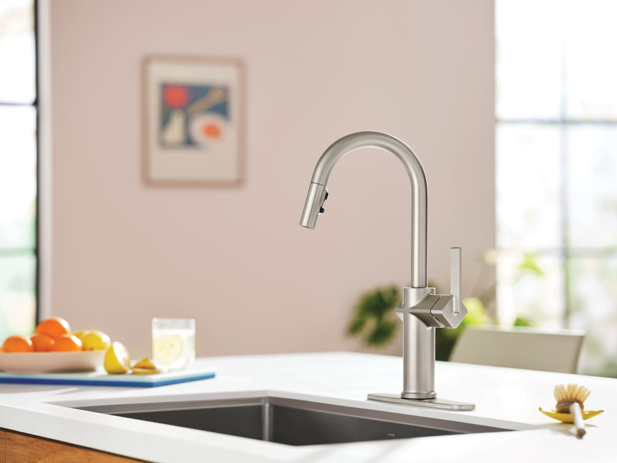 Moen Joric Spot Resist Stainless Single Handle Deck-mount Pull-down Kitchen Faucet with Sprayer ( Deck Plate Included )