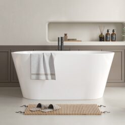 Vanity Art 29.5-in x 59-in White/Oil Rubbed Bronze Acrylic Oval Freestanding Soaking bathtub ( Center Drain )