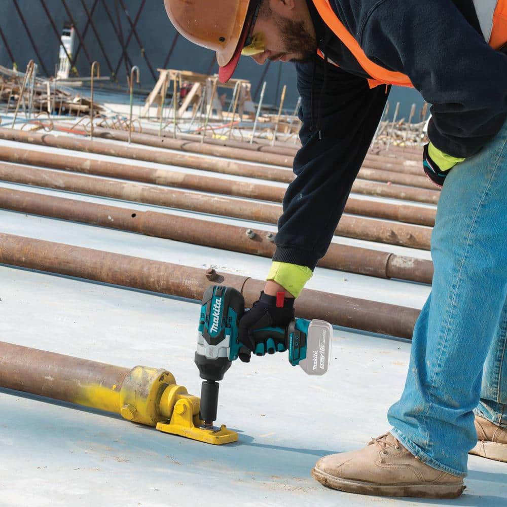 Makita 18V LXT Lithium-Ion Brushless Cordless High Torque 1/2 in. Sq. Drive Utility Impact Wrench (Tool Only) XWT08XVZ