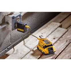 DEWALT 20V MAX Charger and USBC Adaptor Kit DCB094K