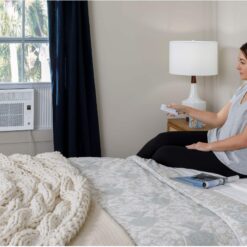 GE - 250 Sq. Ft. 6000 BTU Window Air Conditioner - White