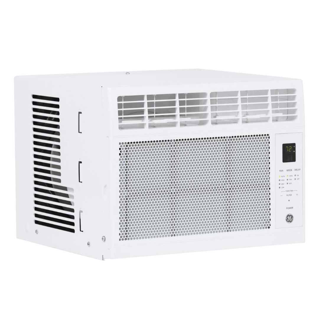 GE - 150 Sq. Ft 5000 BTU Window Air Conditioner - White