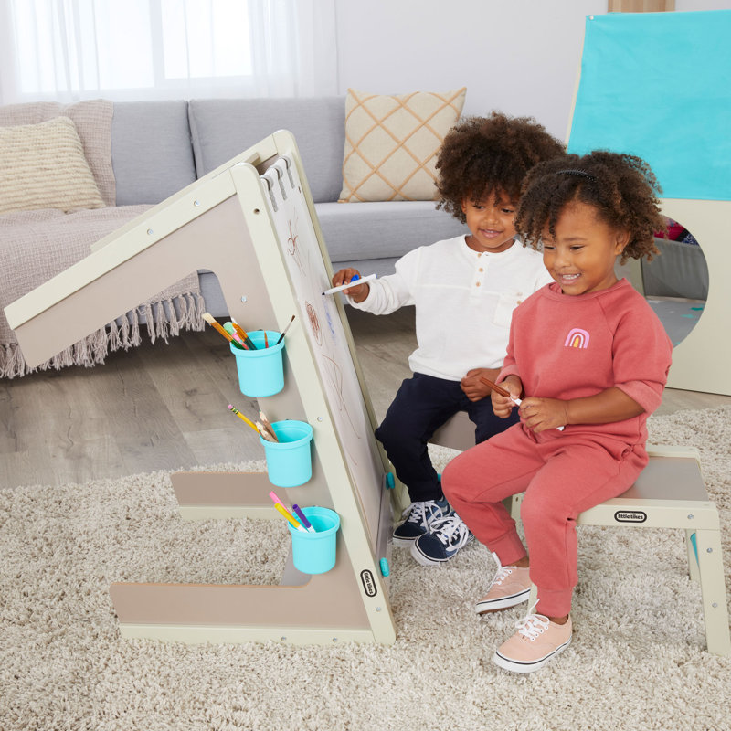 Little Tikes 2-in-1 Easel and Table