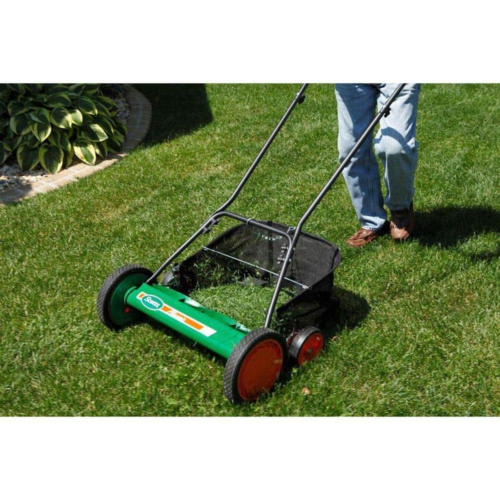 Scotts 20 in. Manual Walk Behind Reel Lawn Mower, Includes Grass Catcher 2010-20SG