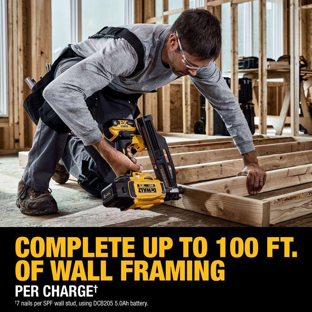 DEWALT 20-Volt 21° Cordless Framing Nailer Kit with 5.0 Ah Lithium-Ion Battery and Charger DCN920P1