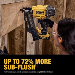 DEWALT 20-Volt 21° Cordless Framing Nailer Kit with 5.0 Ah Lithium-Ion Battery and Charger DCN920P1