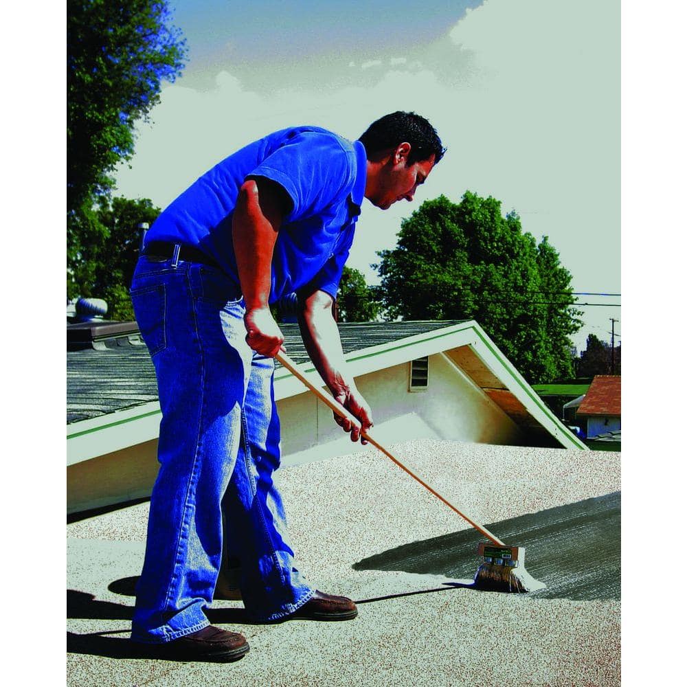 Henry 555 Fibered Aluminum Reflective Roof Coating 4.75 gal. HE555019