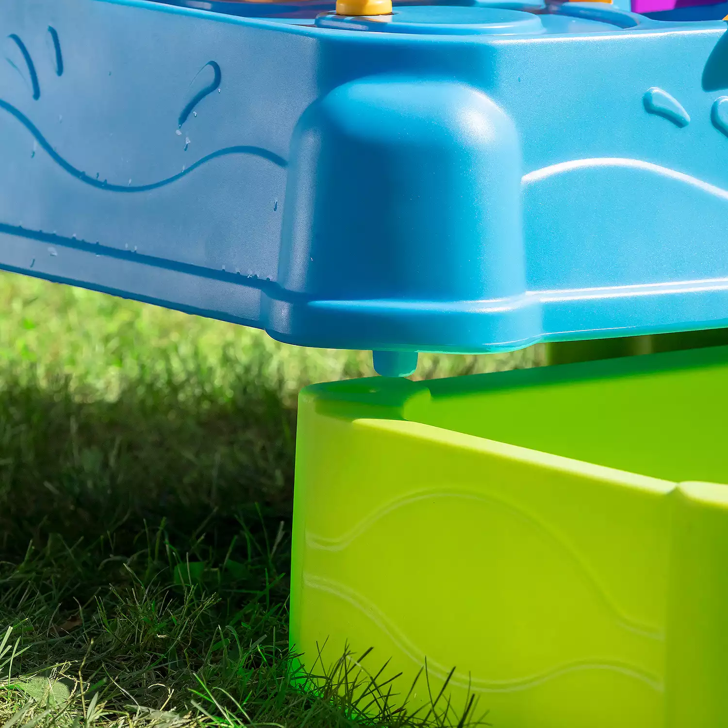 Step2 Waterpark Wonders 2-Tier Water Table - Image 14