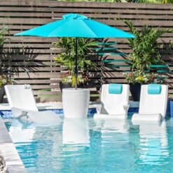 Step2 Vero In-Pool Shade Table (White)