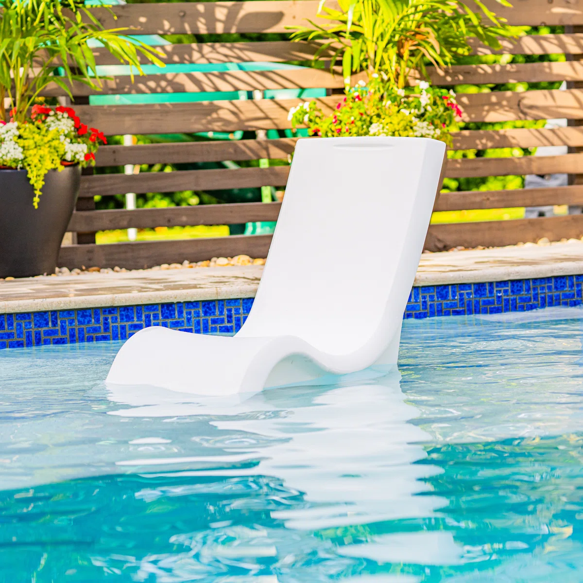 Step2 Vero Pool Chair, Fade-Resistant, Waterproof Patio Furniture for Sun Shelf, Use in Pools up to 15-Inches of Water, Resin, White - Image 4