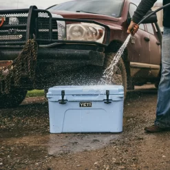 YETI Tundra 45 Cooler - Big Sky Blue