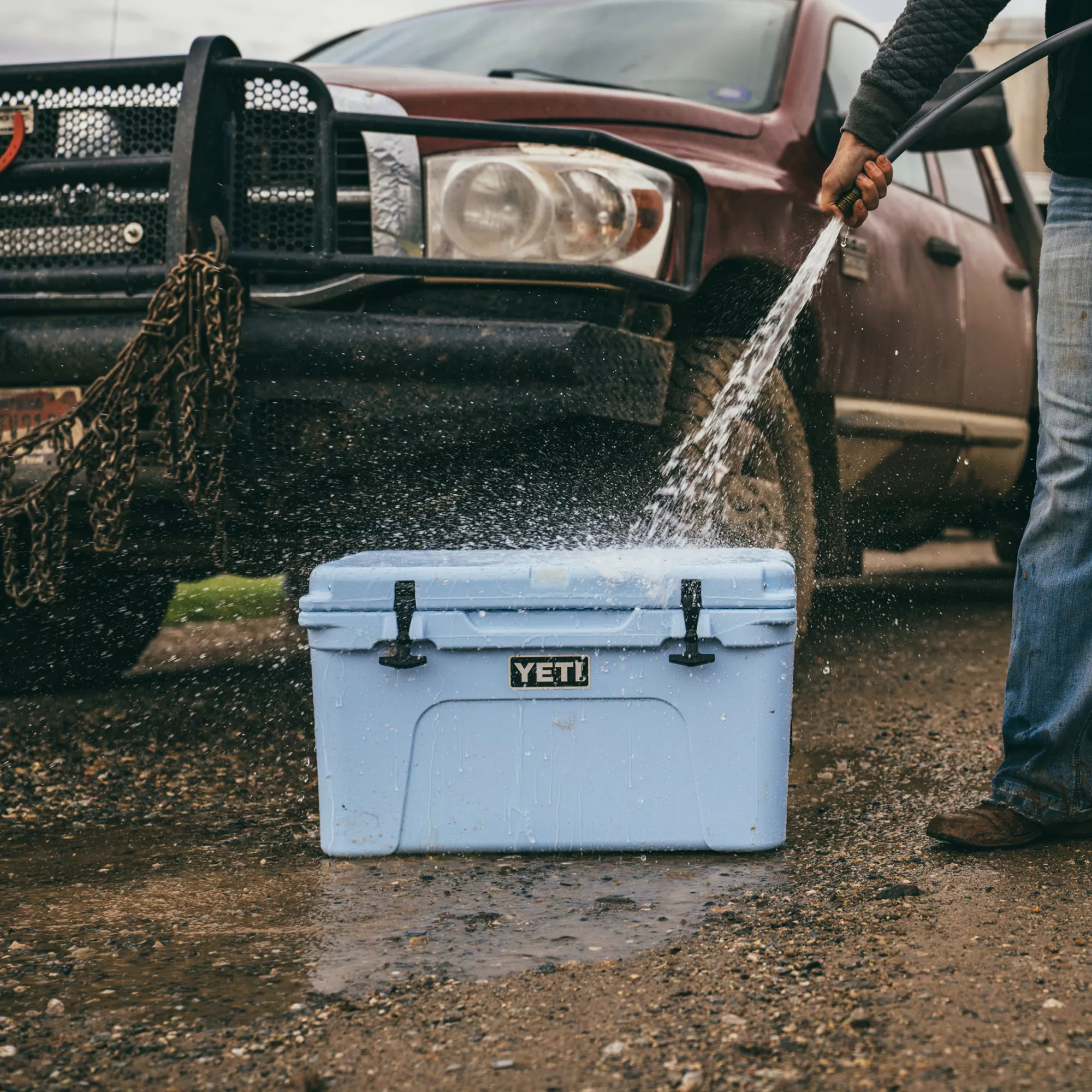 YETI Tundra 45 Cooler - Big Sky Blue