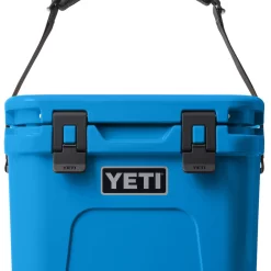 YETI Roadie 15 Hard Cooler - Big Wave Blue