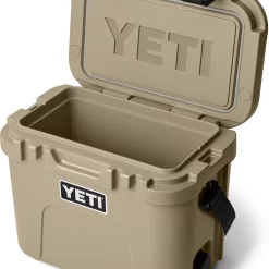 YETI Roadie 15 Hard Cooler - Tan