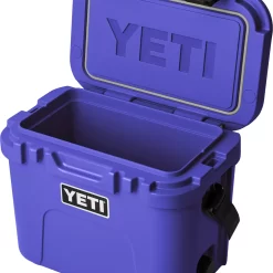 YETI Roadie 15 Hard Cooler - Ultramarine Violet