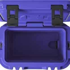 YETI Roadie 15 Hard Cooler - Ultramarine Violet