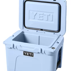 YETI Tundra 35 Cooler - Big Sky Blue