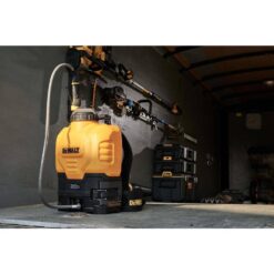 DEWALT DSXP190681B Lithium-ion Battery Powered Backpack Sprayer (Tool Only)