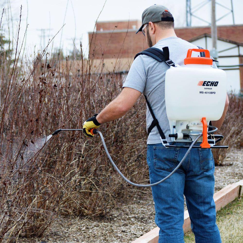 ECHO 4 Gal. Multi-Purpose Backpack Manual Sprayer with Quick Pressurizing Diaphragm Pump and 50 in. Hose with 21 in. Wand