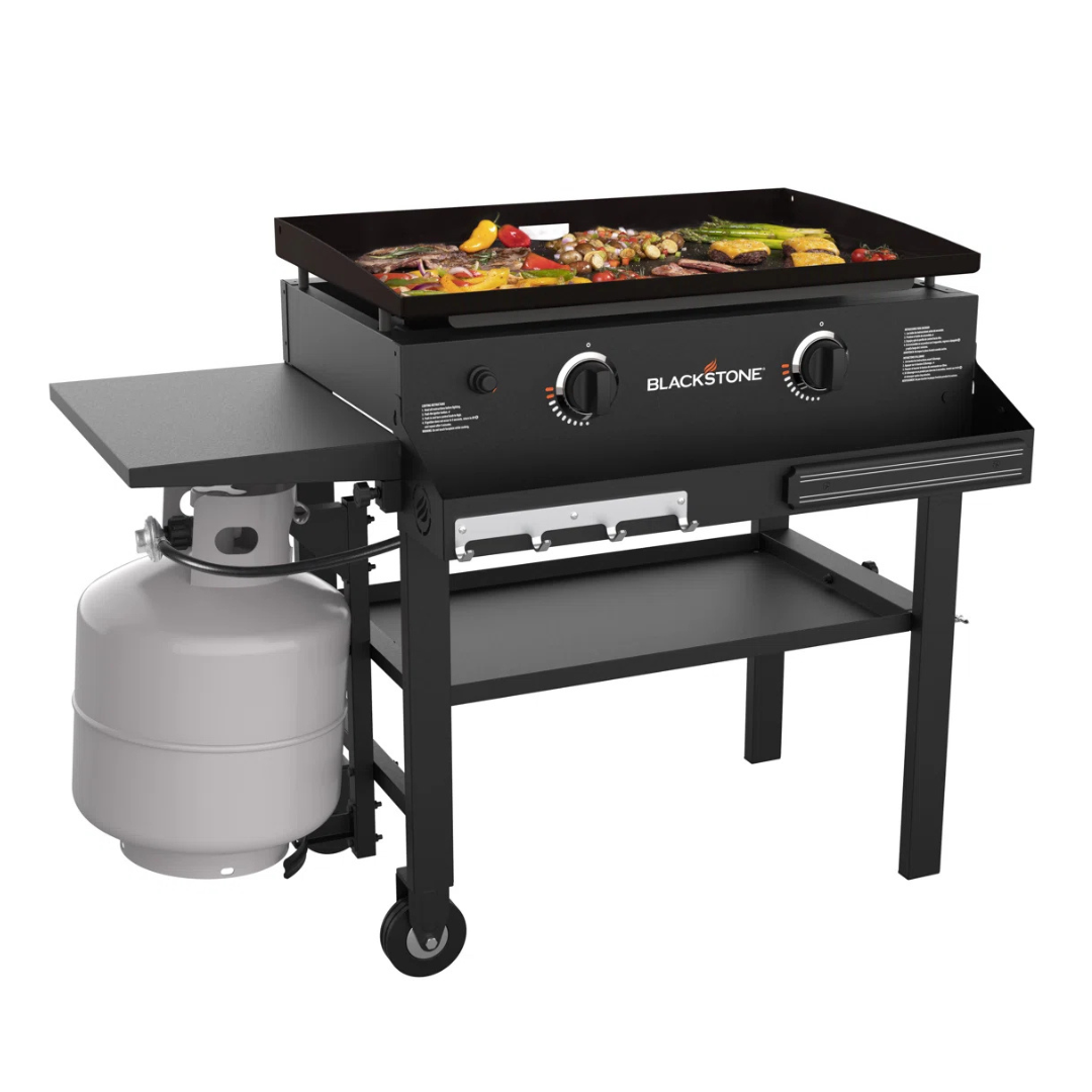 Blackstone 28" Griddle with Front Shelf and Soft Cover
