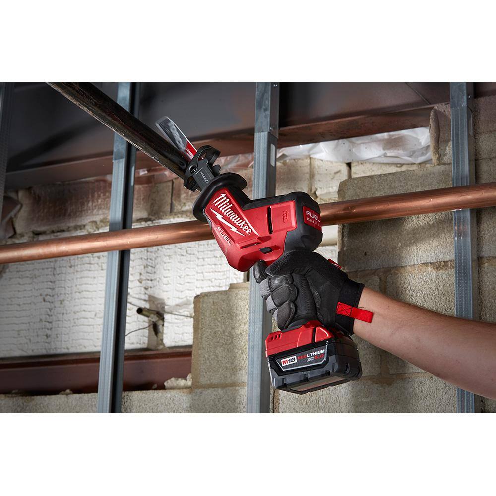 Milwaukee M18 FUEL 18V Lithium-Ion Brushless Cordless HACKZALL Reciprocating Saw W/ M18 5.0 Ah Battery