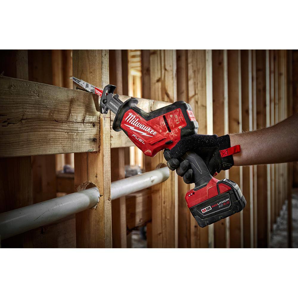 Milwaukee M18 FUEL 18V Lithium-Ion Brushless Cordless HACKZALL Reciprocating Saw W/ M18 5.0 Ah Battery