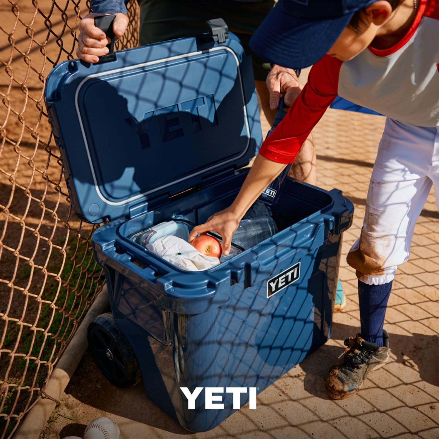 YETI Roadie 32 Wheeled Cooler, Big Wave Blue