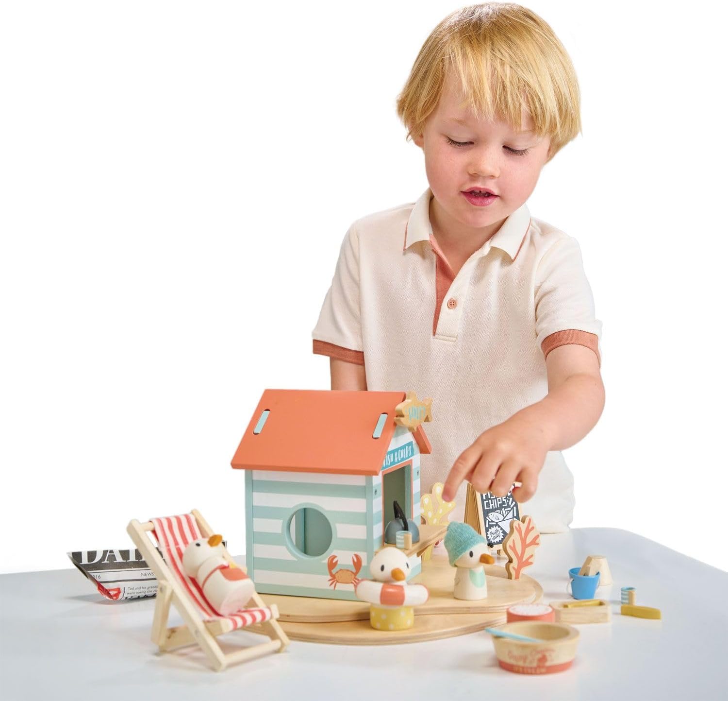 Tender Leaf Toys - Sandy’s Beach Hut - Wooden Toy Seagull Family