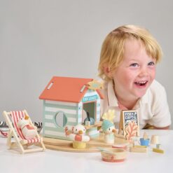 Tender Leaf Toys - Sandy’s Beach Hut - Wooden Toy Seagull Family