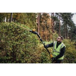 DEWALT 20V MAX 22 in. Cordless Battery Powered Pole Hedge Trimmer Kit with (1) 4 Ah Battery & Charger DCPH820M1