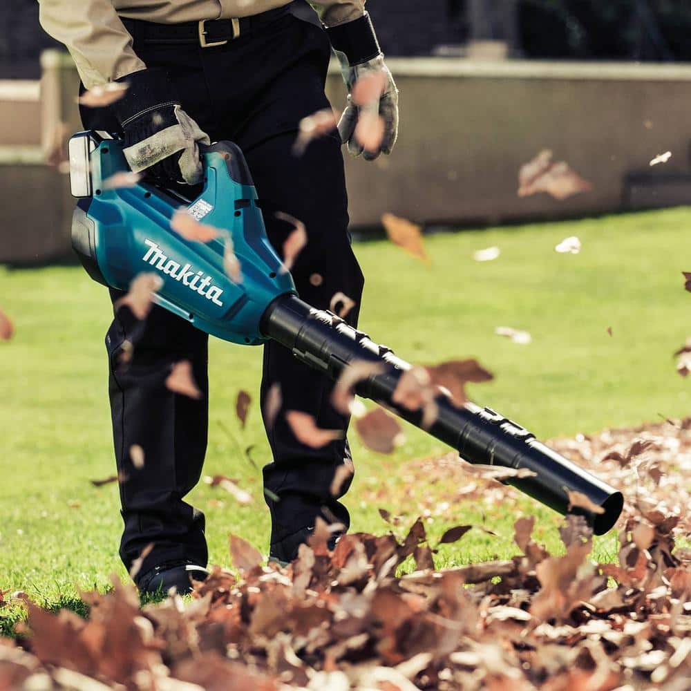 Makita 120 MPH 473 CFM 18V x2 (36V) LXT Lithium-Ion Brushless Cordless Leaf Blower Kit with 4 5.0 Ah Batteries XBU02PT1
