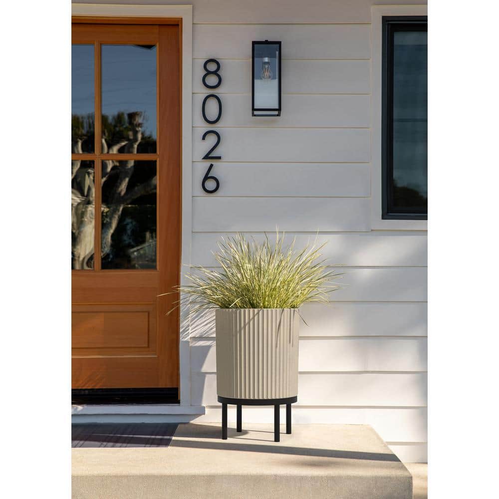 Veradek Demi 16 in. Raised with Stand Round Sand Plastic Planter with Black Stand (2-Pack) DMSTV16TBL-2PK