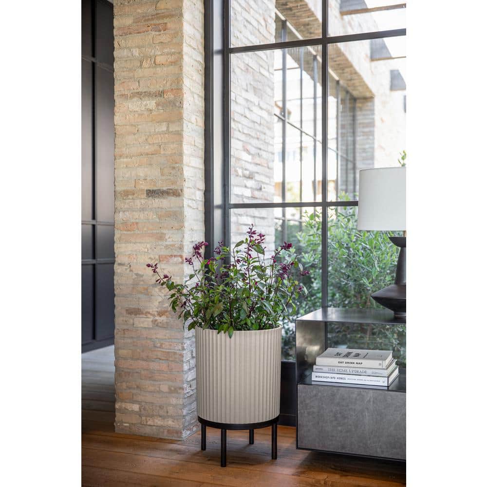 Veradek Demi 16 in. Raised with Stand Round Sand Plastic Planter with Black Stand (2-Pack) DMSTV16TBL-2PK