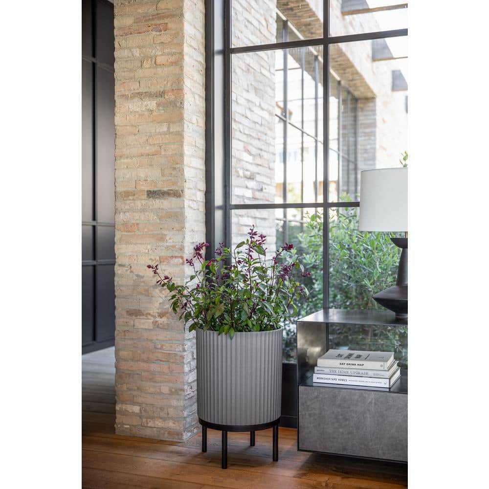 Veradek Demi 16 in. Raised with Stand Round Gray Plastic Planter with Black Stand (2-Pack) DMSTV16CBL-2PK