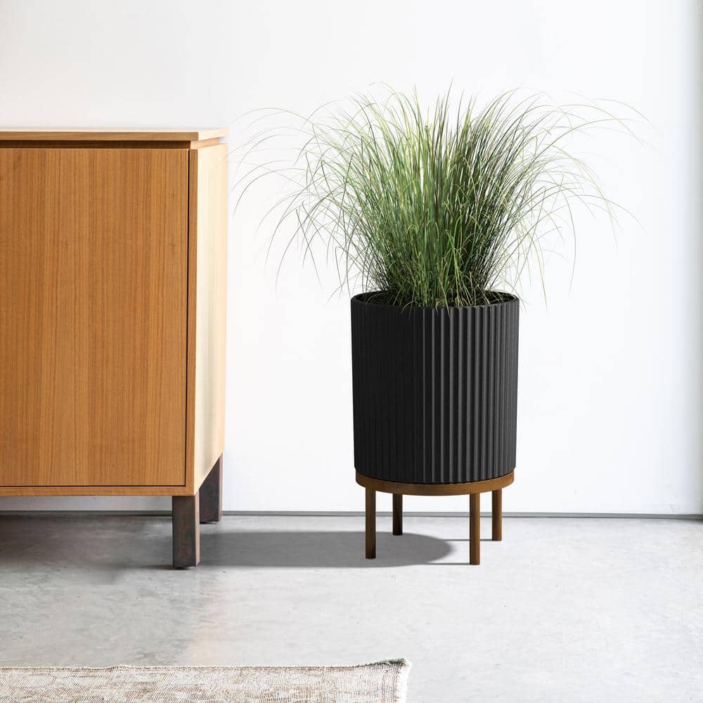 Veradek Demi 16 in. Raised with Stand Round Black Plastic Planter with Brown Stand (2-Pack) DMSTV16BBR-2PK