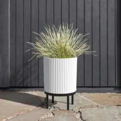 Veradek Demi 16 in. Raised with Stand Round White Plastic Planter with Black Stand (2-Pack) DMSTV16WBL-2PK