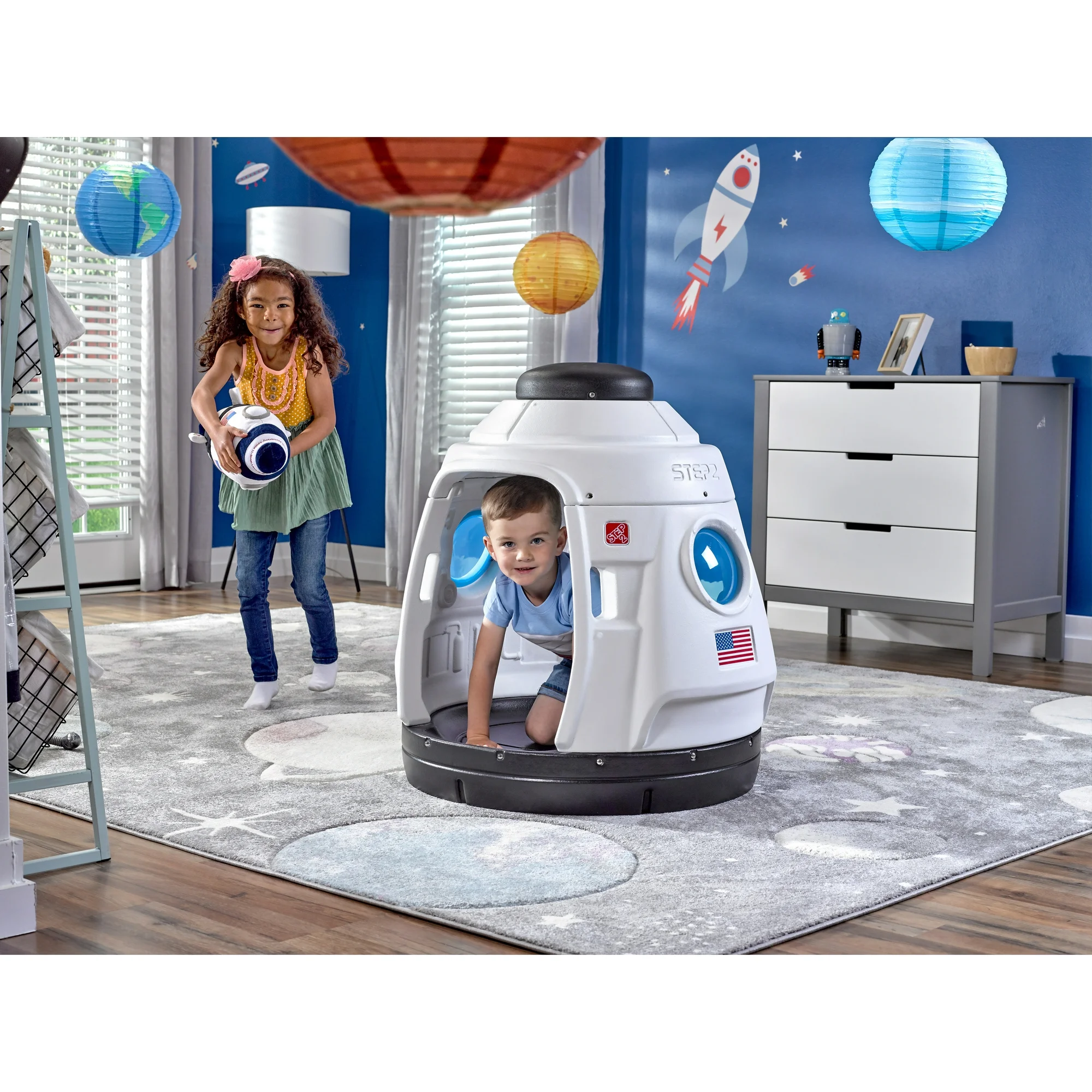 Step2 Space Capsule Outdoor Plastic Kids Tree Swing or Backyard Playhouse