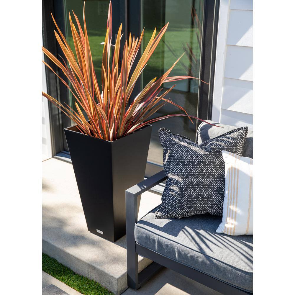 Veradek Midland 30 in. Black Plastic Tall Square Planter (2-Pack)