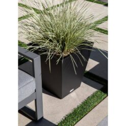 Veradek Nobleton 22 in. Black Plastic Square Planter (2-Pack)