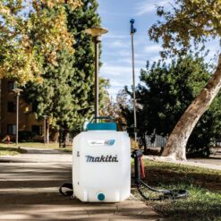 Makita 18V LXT Lithium-Ion Cordless 2.6 Gallon Backpack Sprayer (Tool Only)
