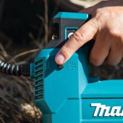 Makita DMP181ZX 18V LXT Lithium-Ion Cordless Electric High-Pressure Portable Inflator (Tool Only)