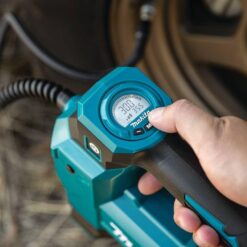 Makita DMP181ZX 18V LXT Lithium-Ion Cordless Electric High-Pressure Portable Inflator (Tool Only)
