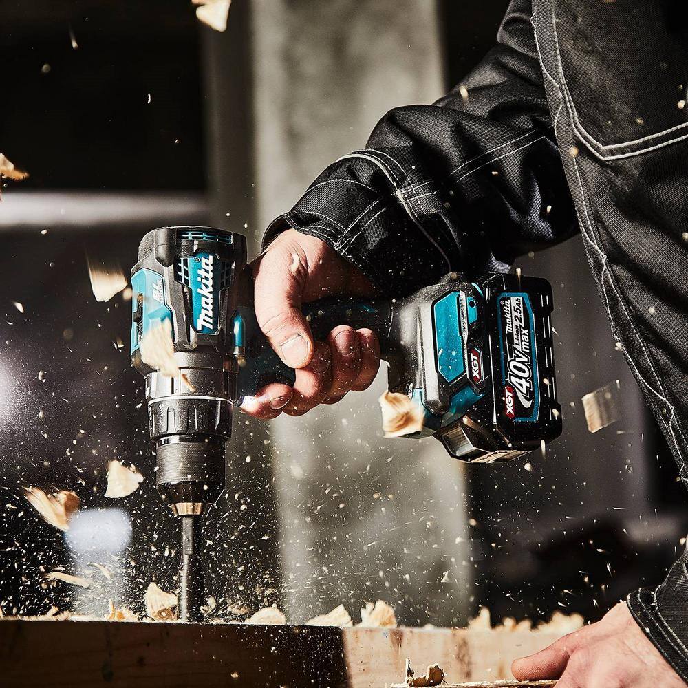 Makita 40V Max XGT Brushless Cordless 1/2 in. Driver-Drill Kit (2.5Ah)