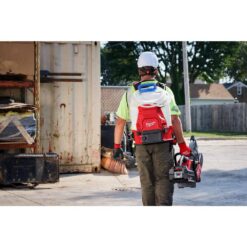 Milwaukee M18 18V 4 Gal. Cordless Battery Powered Water Supply Sprayer Kit w/ Switch Tank Interchangeable Capability