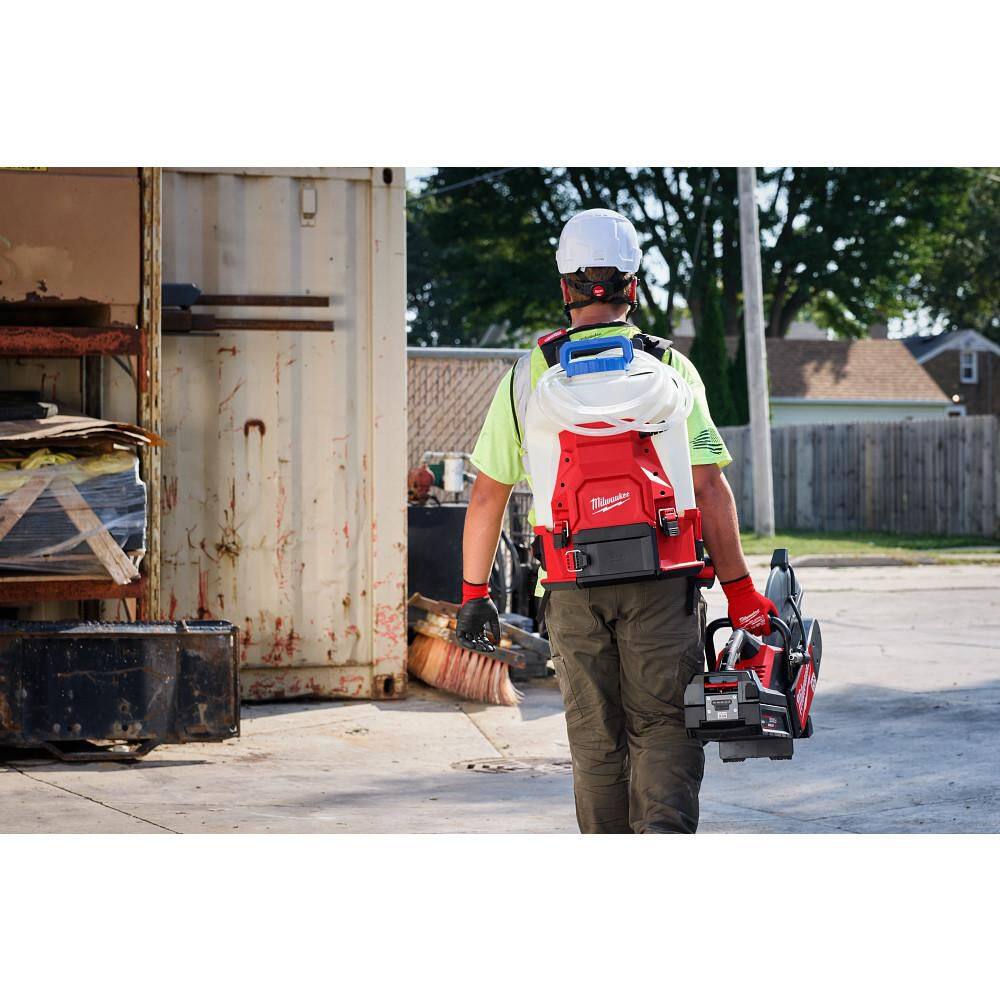Milwaukee M18 18V 4 Gal. Cordless Battery Powered Water Supply Sprayer Kit w/ Switch Tank Interchangeable Capability