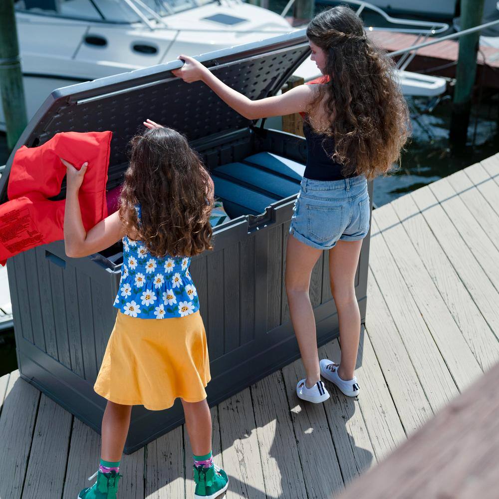 Suncast 200 Gal. Plastic Deck Box