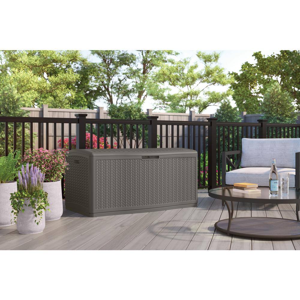 Suncast 124 Gal. Plastic Deck Box
