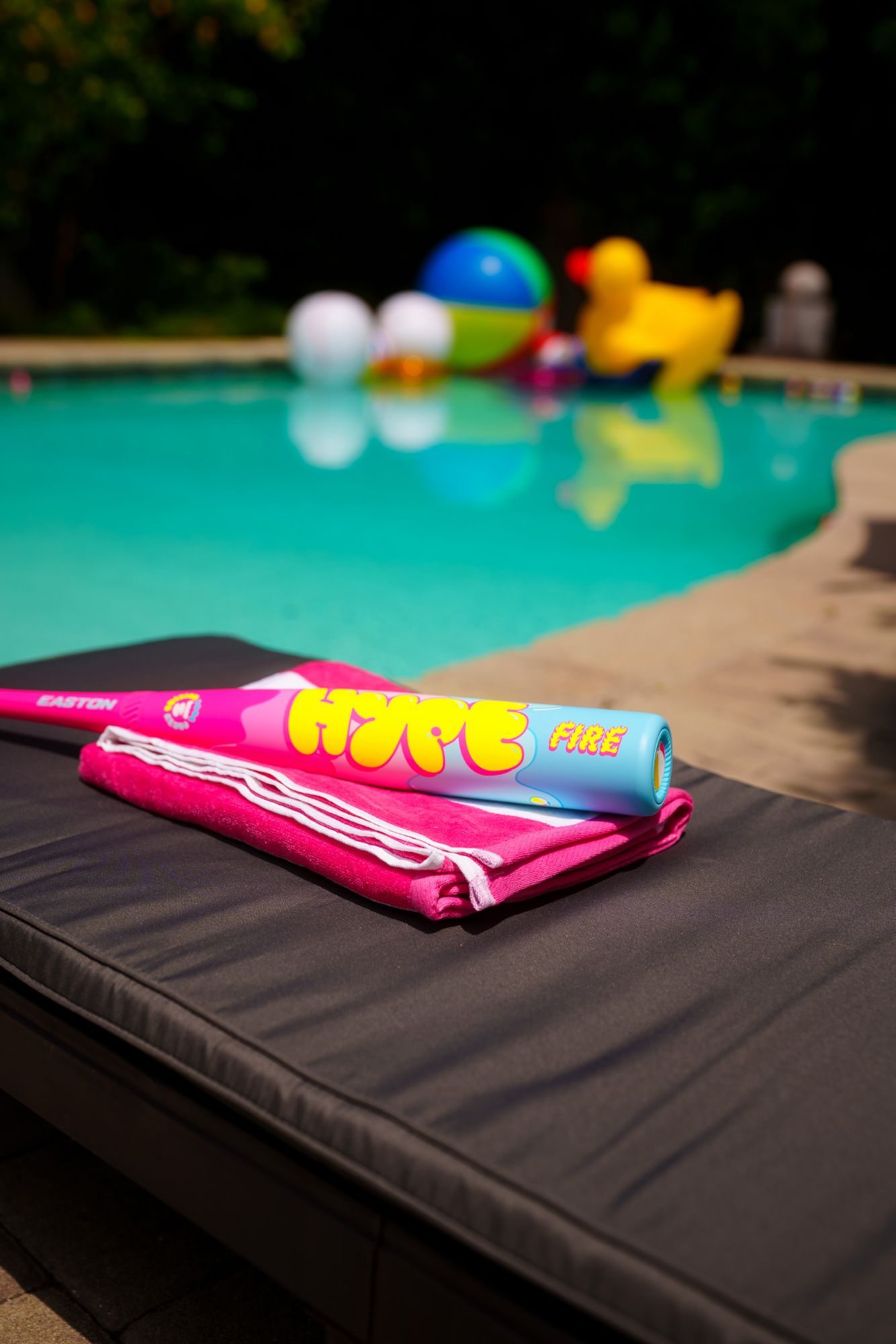 Easton Hype Fire Pool Party 2¾" USSSA Bat (-10) 27"